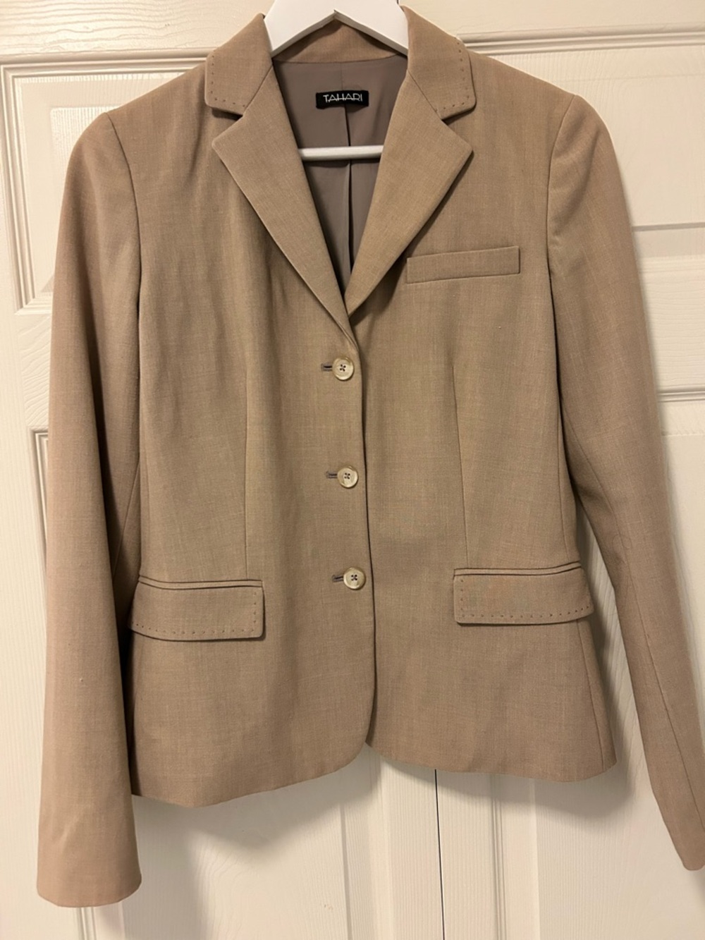 Tahari Beige/Tan Classic Single-Breasted Blazer